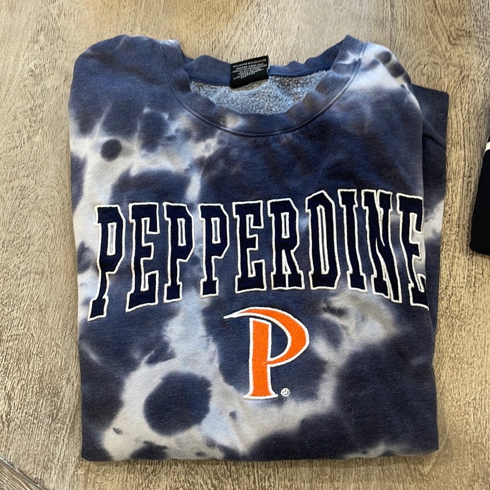 Pepperdine crew neck